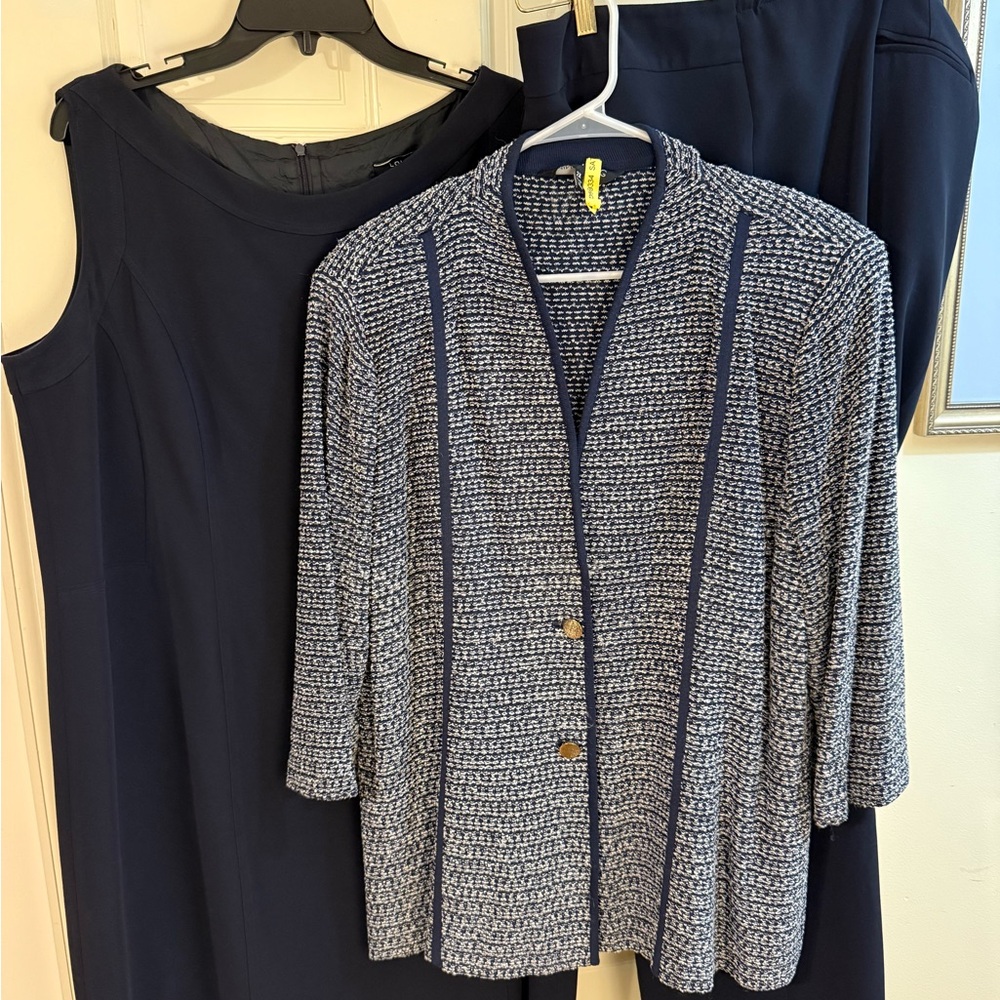 Ming Wang Navy and White Knit Blazer